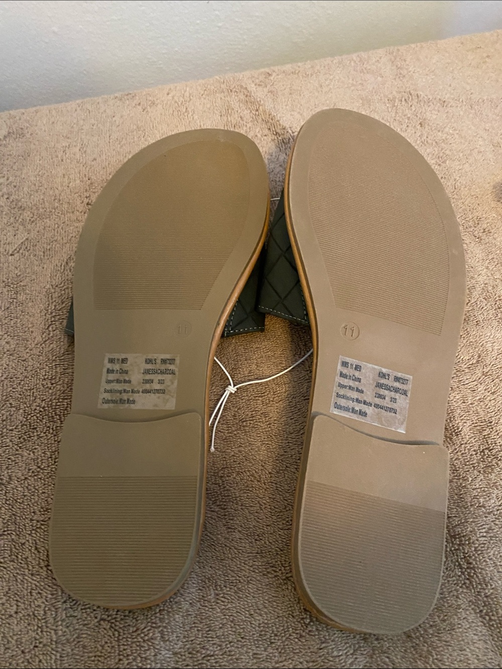 Sandals - Picture 4 of 5